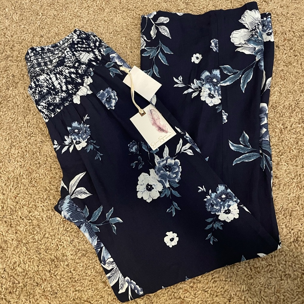Jessica Simpson maternity pants